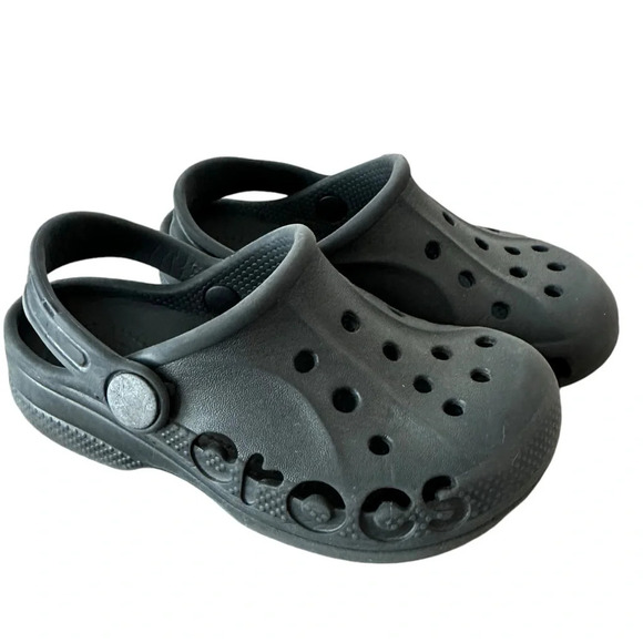 Crocs child’s 8 Black Baya Clogs Slip On Shoes Play Condition School - Picture 1 of 6